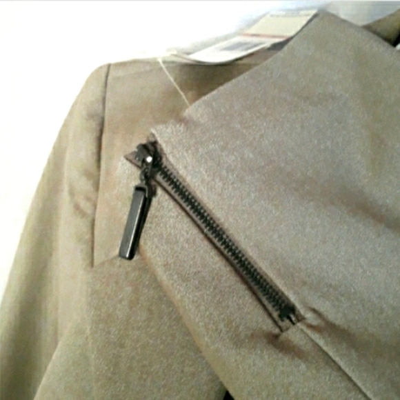 Sharagano Camel Skirt Set - Picture 4 of 8